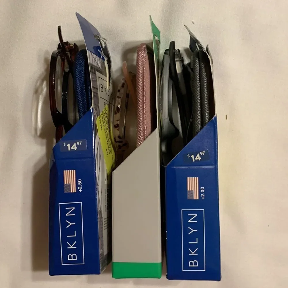 Reading glasses bundle: +2.50 (two); +2.00 (two) & +1.75 (one) total FIVE pair